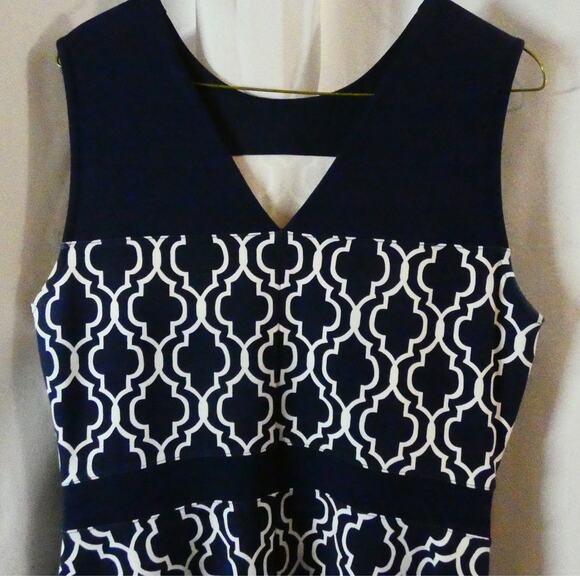 Land's End Women's Size 10 Dress Sleeveless Zipper Pockets - Picture 5 of 6